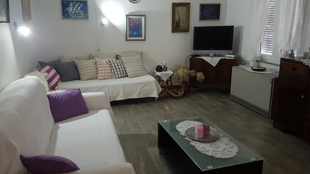 Holiday House Altea Banjole Dış mekan fotoğraf